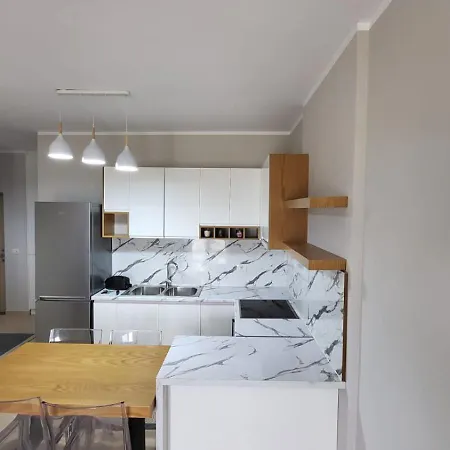 Apartment Bay 1 *